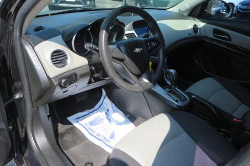 Used 2013 Chevrolet Cruze LS image 12