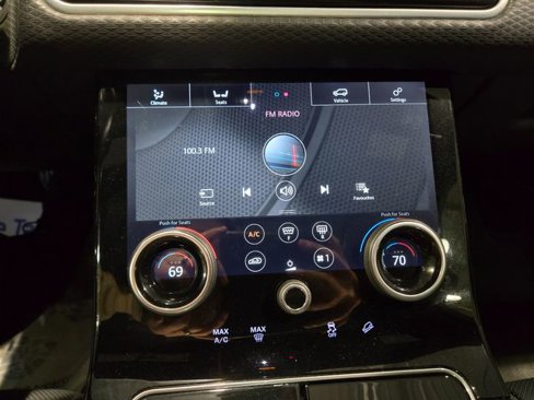 Used 2018 Land Rover Range Rover Velar R-Dynamic SE image 24