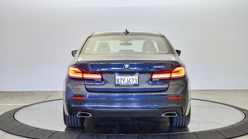 Certified 2021 BMW 530i w/ Convenience Package image 3