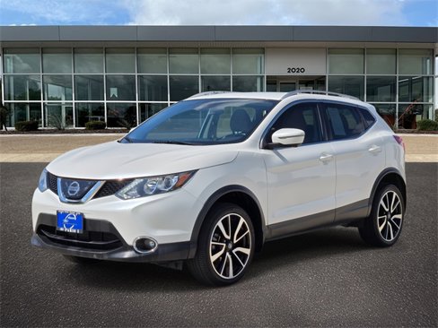 Used 2019 Nissan Rogue Sport SL image 3