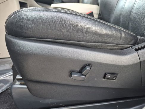 Used 2012 Chrysler Town & Country Touring w/ Entertainment Group #1 image 11