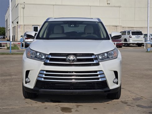 Used 2018 Toyota Highlander Limited Platinum image 2