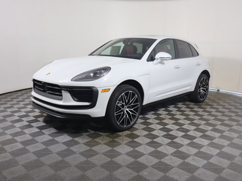 New 2025 Porsche Macan image 11