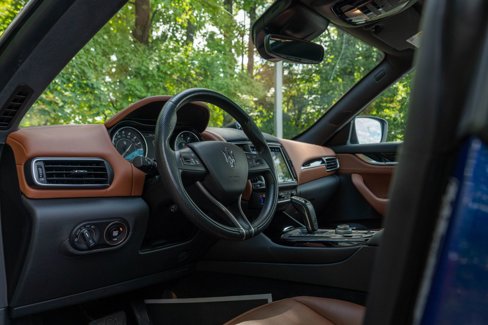 Used 2022 Maserati Levante Modena image 17