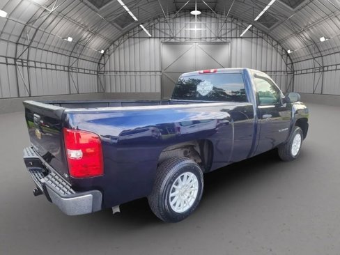 Used 2010 Chevrolet Silverado 1500 W/T w/ LS Package image 4