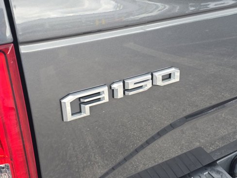 Used 2017 Ford F150 XL w/ Equipment Group 101A Mid image 5