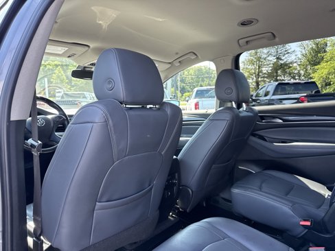 Used 2019 Buick Enclave Essence image 29