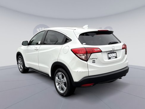 Used 2017 Honda HR-V EX image 4
