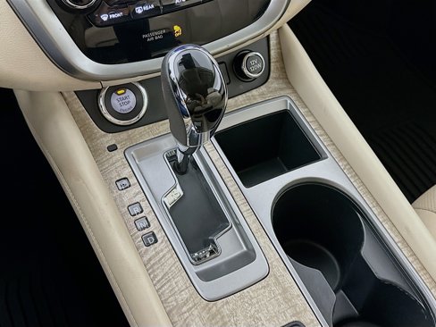Used 2023 Nissan Murano SL w/ SL Moonroof Package image 17