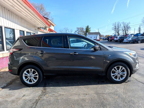 Used 2017 Ford Escape SE image 15