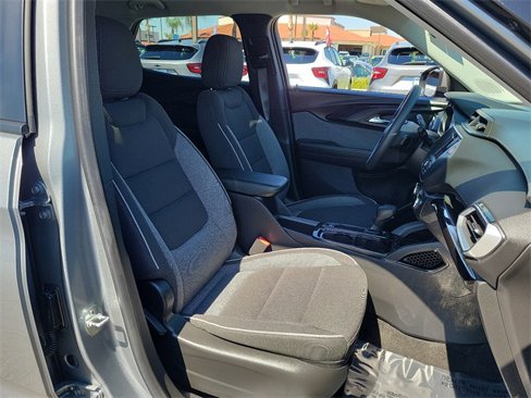 Certified 2023 Chevrolet TrailBlazer LT w/ LPO, Blackout Package image 25