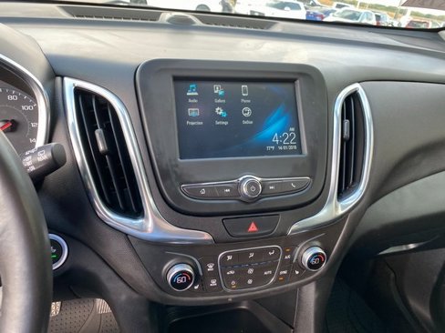 Used 2018 Chevrolet Equinox LT image 21