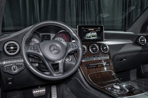 Used 2019 Mercedes-Benz GLC 300 image 17