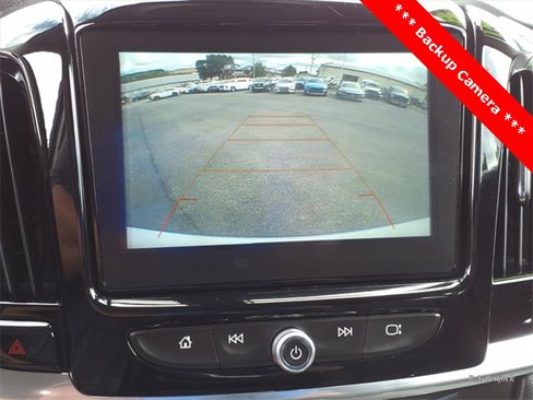 Used 2018 Chevrolet Traverse LT image 19