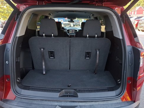 Used 2023 GMC Acadia SLE w/ Driver Convenience Package image 32