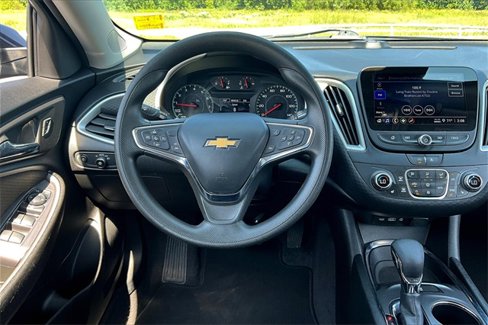 Used 2023 Chevrolet Malibu LT image 8