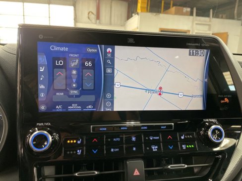 Used 2020 Toyota Highlander Platinum image 18