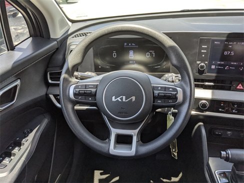Used 2023 Kia Sportage LX image 14
