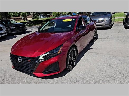 Used 2023 Nissan Altima 2.5 SR image 33