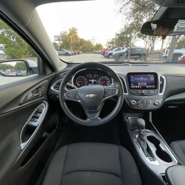 Used 2023 Chevrolet Malibu LT image 10