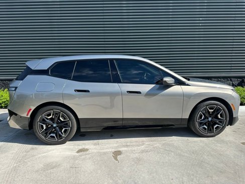 Used 2024 BMW iX xDrive50 w/ Sport Package image 8