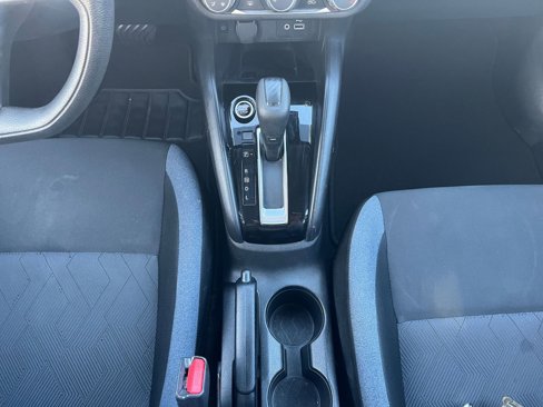 Used 2023 Nissan Versa SV image 39