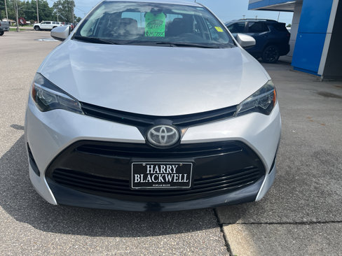Used 2019 Toyota Corolla LE image 3