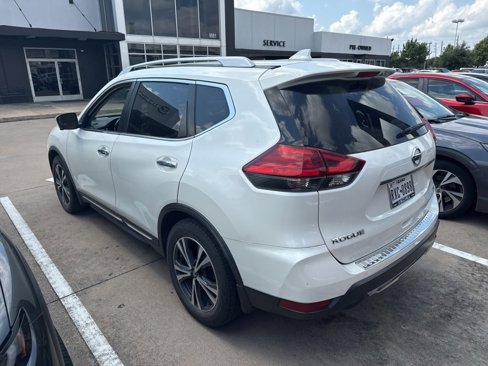 Used 2017 Nissan Rogue SL image 6