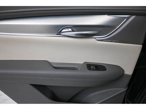 Used 2022 Cadillac XT5 Premium Luxury w/ Technology Package image 21