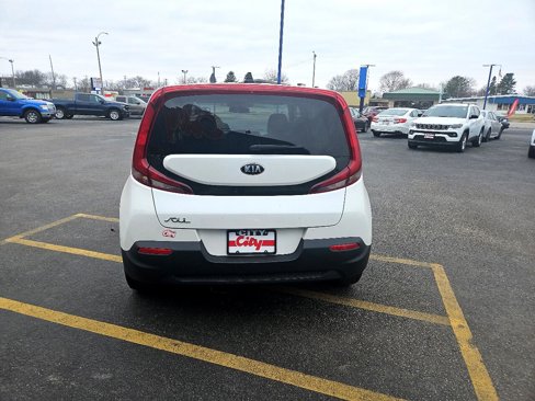 Used 2021 Kia Soul LX image 4