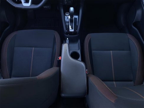 Used 2021 Nissan Versa SR image 16