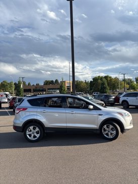 Used 2016 Ford Escape SE w/ Equipment Group 201A image 4