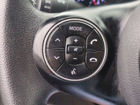 Used 2021 Kia Soul LX image 16