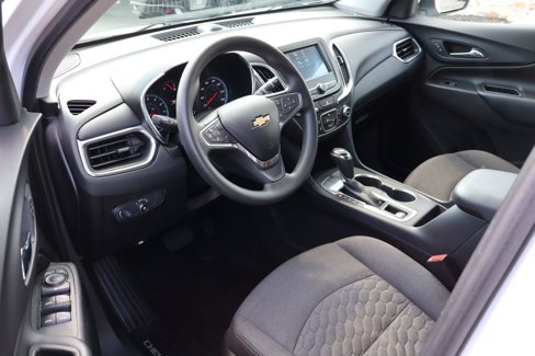 Used 2018 Chevrolet Equinox LT image 9