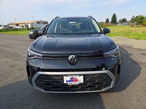 New 2025 Volkswagen Taos S image 9