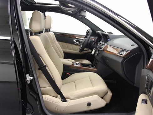 Used 2013 Mercedes-Benz E 350 4MATIC Sedan image 21