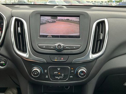 Used 2023 Chevrolet Equinox LT image 29
