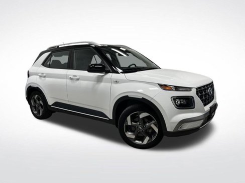 Used 2023 Hyundai Venue Limited image 37