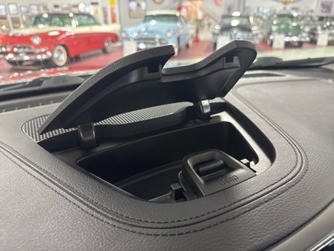 Used 2019 Jeep Cherokee Limited image 21