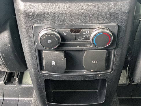 Used 2021 Ford Explorer XLT w/ Equipment Group 202A image 17