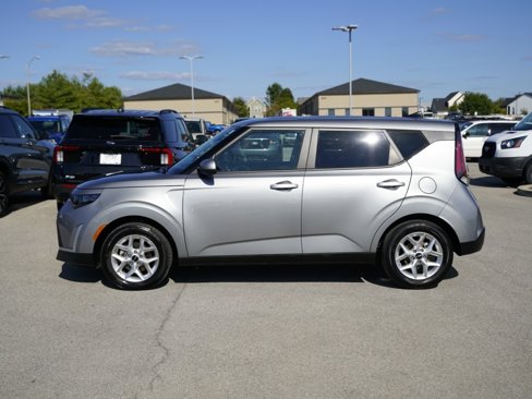 Used 2024 Kia Soul LX w/ Option Group 015 image 9