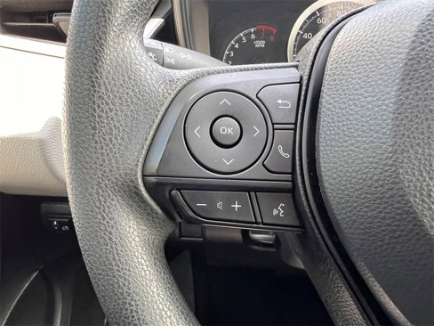 Used 2022 Toyota Corolla LE image 24
