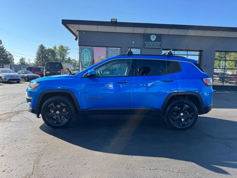 Used 2018 Jeep Compass Latitude w/ Popular Equipment Group image 2