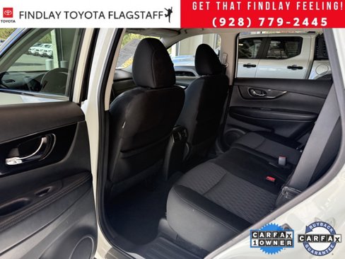 Used 2017 Nissan Rogue SV image 9