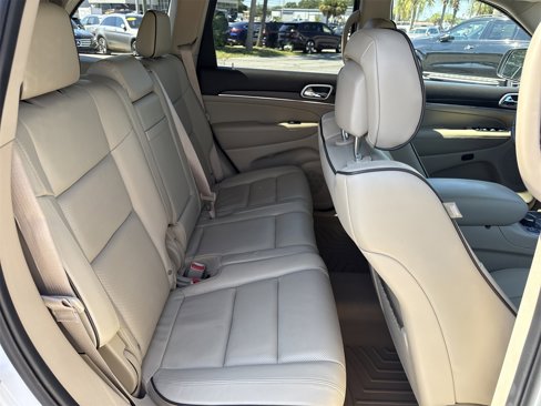Used 2018 Jeep Grand Cherokee Overland image 30