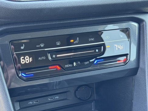 Certified 2023 Volkswagen Tiguan SE image 28