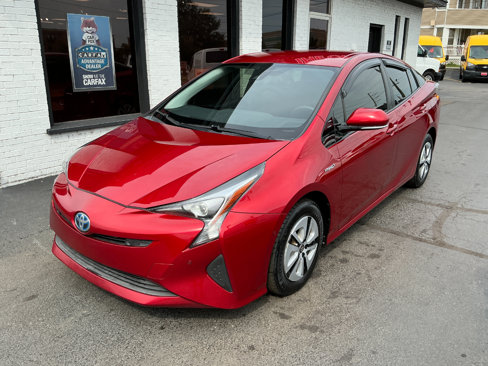 Used 2017 Toyota Prius image 2