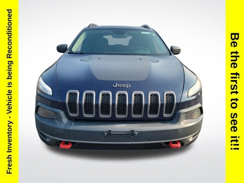 Used 2015 Jeep Cherokee Trailhawk w/ Cold Weather Group image 8