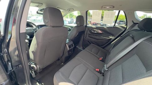 Used 2024 GMC Terrain SLE image 31