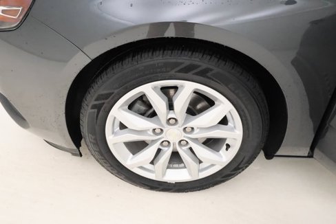 Used 2019 Chevrolet Impala LT image 7
